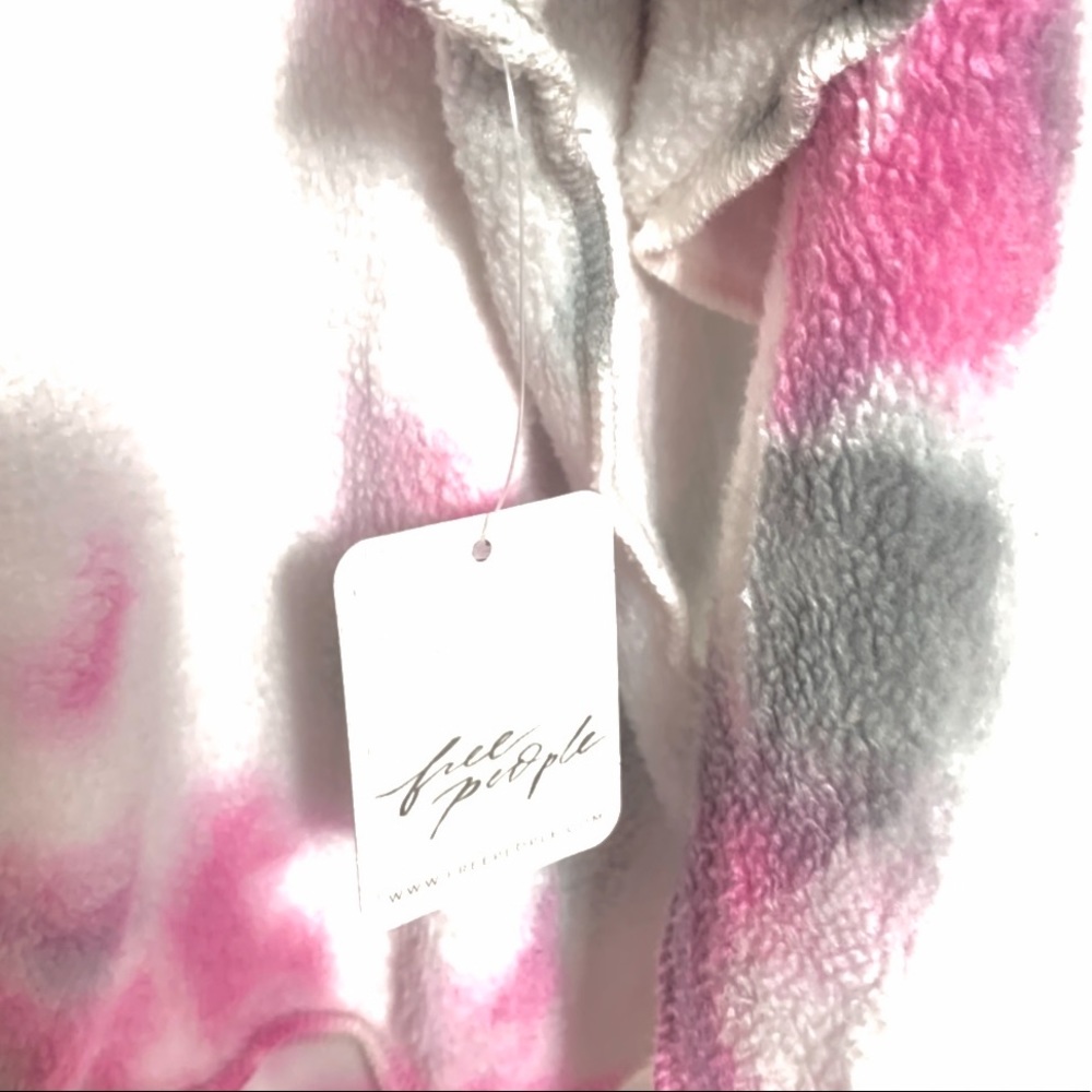 TGIBF Sale Free People Set Tie Dye Fuzzy Sweater Shorts - Picture 6 of 11